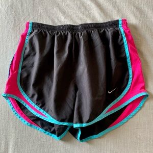 Nike Dry-Fit Tempo Shorts - Size M